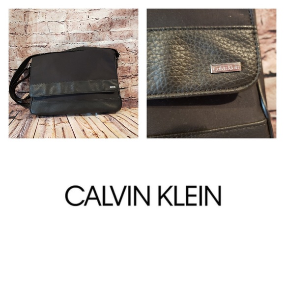 Calvin Klein Messenger bag - Picture 2 of 8